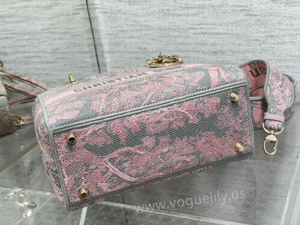 5L 6605 24 Embroidery 5L 6605 24 Embroidery