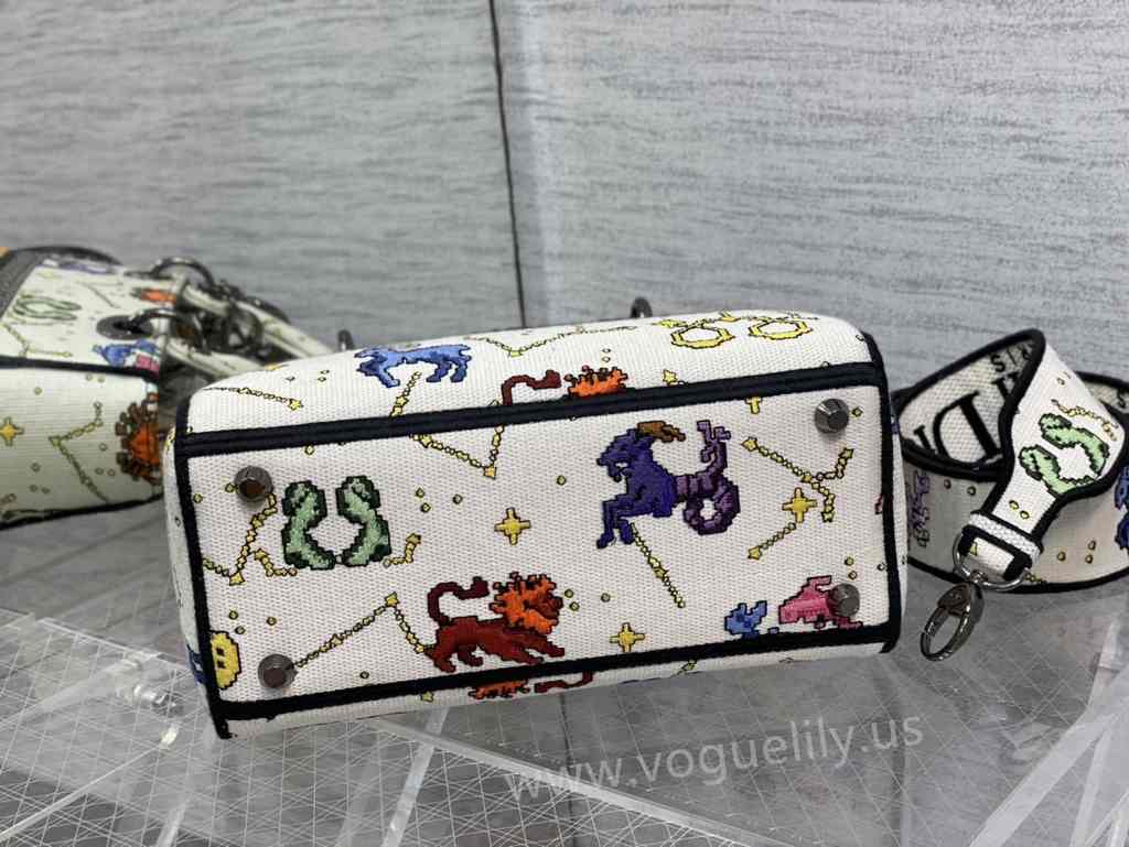 5L 6605 24 Embroidery 5L 6605 24 Embroidery