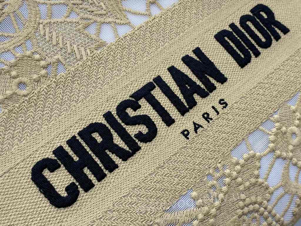 5L 6605 24 Embroidery