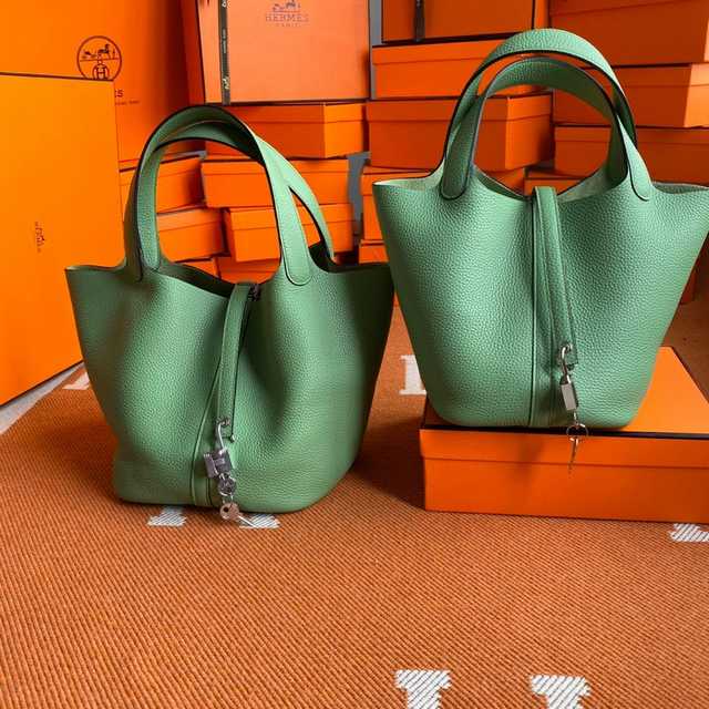 Picotin Lock Togo 22