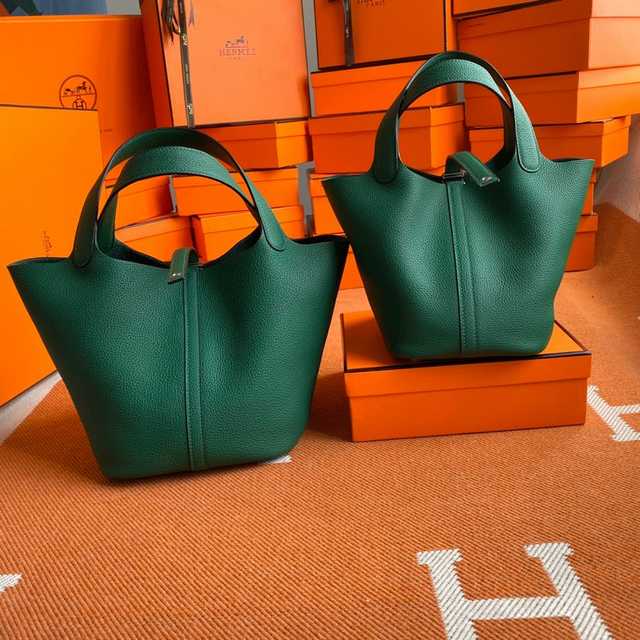 Picotin Lock Togo 22