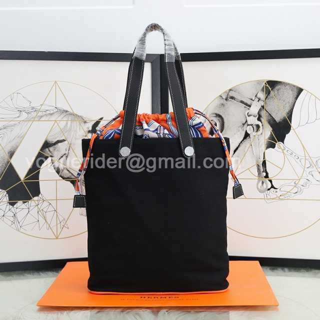 Bucket Bag 29 Bucket Bag 29