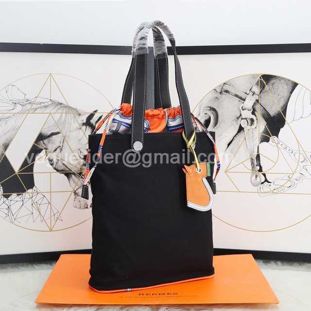 Bucket Bag 29 Bucket Bag 29