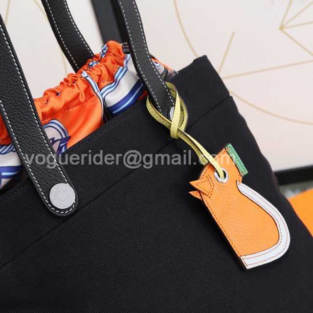 Bucket Bag 29 Bucket Bag 29