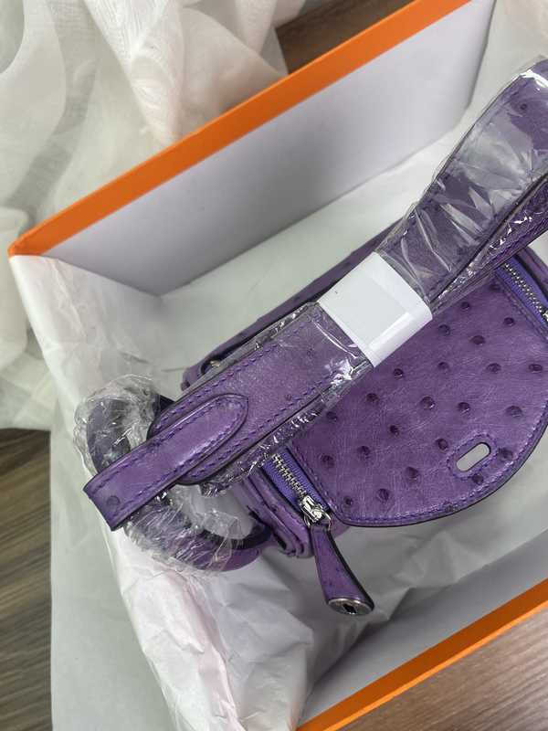 Ostrich Lindy 19 Ostrich Lindy 19