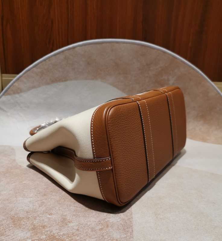 Garden Party TC & Canvas 30 Garden Party TC & Canvas 30