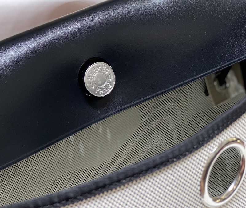 Herbag Zip 31 Interior Stitches