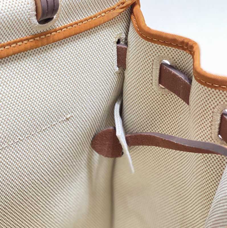 Herbag Zip 31 Exterior Stitches