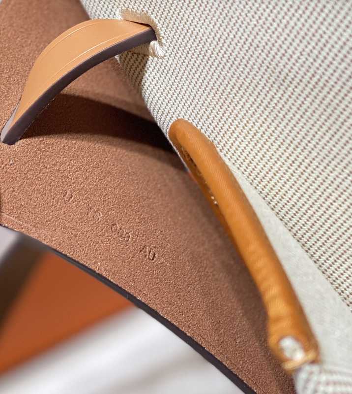 Herbag Zip 31 Exterior Stitches