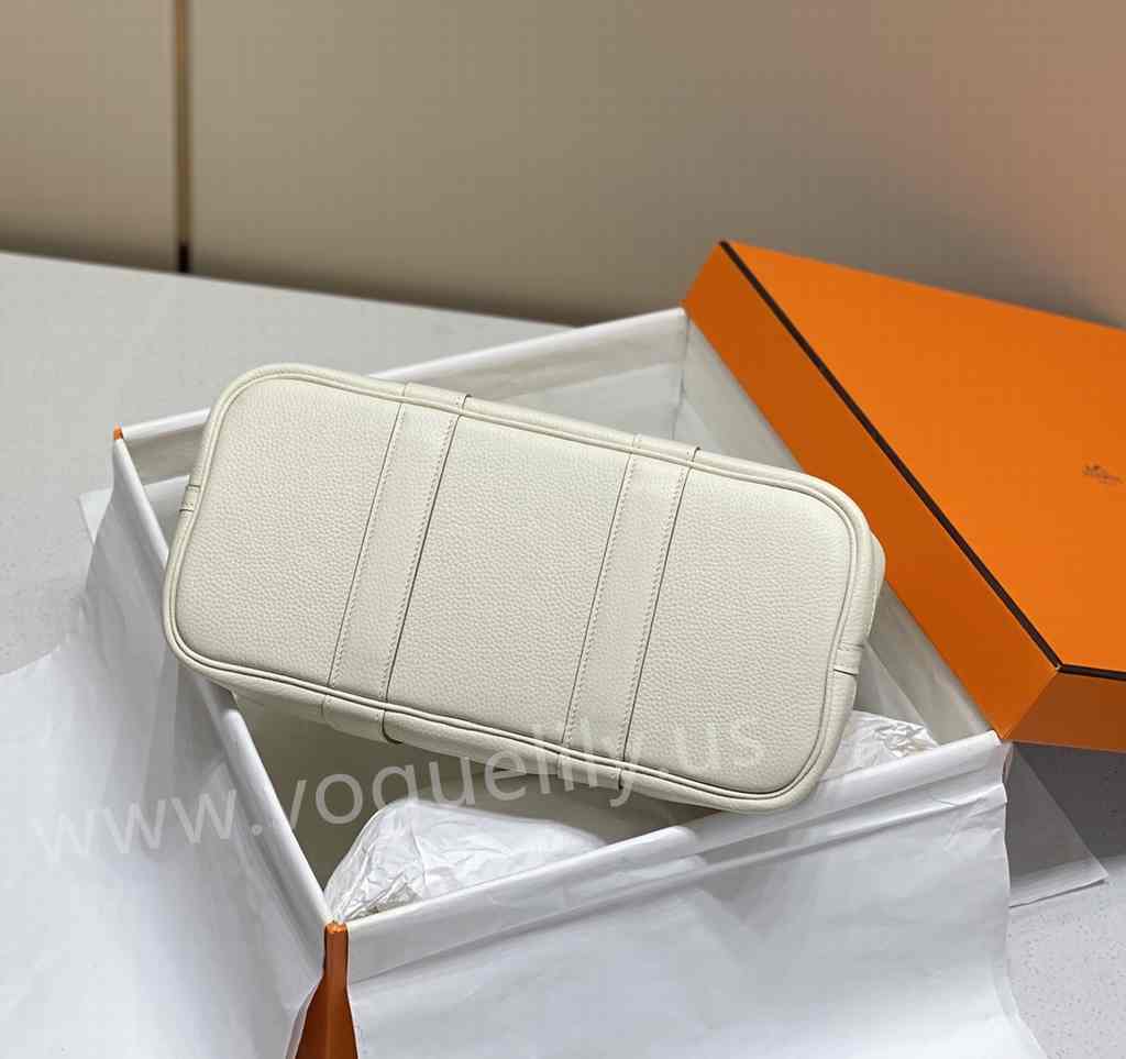 Garden Party Togo 30 Garden Party Togo 30