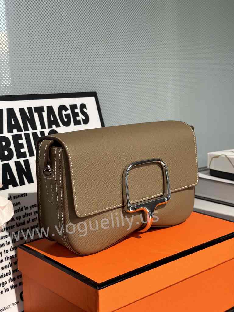 Della Cavalleria Epsom 23 Della Cavalleria Epsom 23