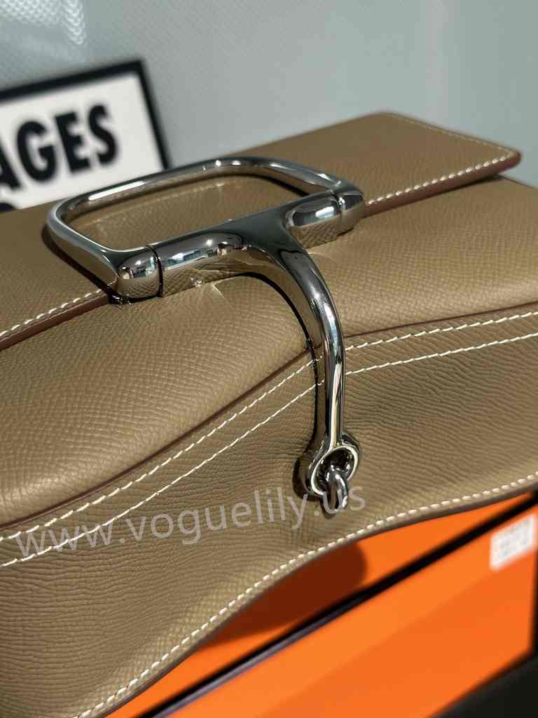 Della Cavalleria Epsom 23 Della Cavalleria Epsom 23