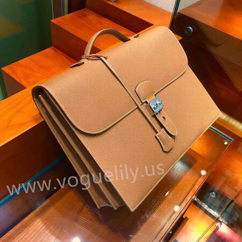 Sac a Depeches Togo 38 code:Gold 37