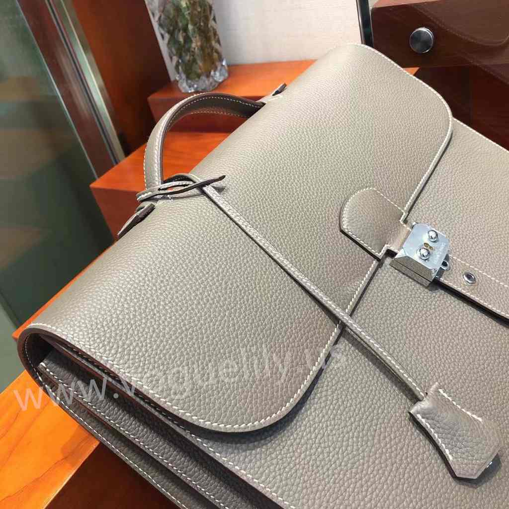 Sac a Depeches Togo 38 code:Etoupe 18 Sac a Depeches Togo 38 code:Etoupe 18