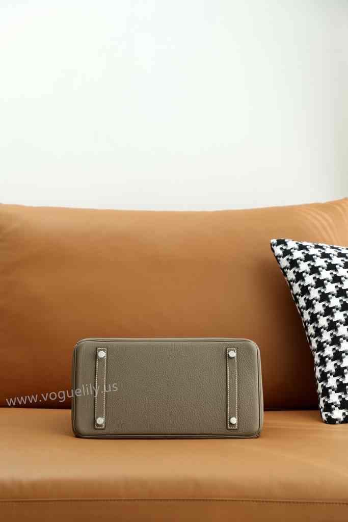 Togo 30 code:etoupe 18 Togo 30 code:etoupe 18