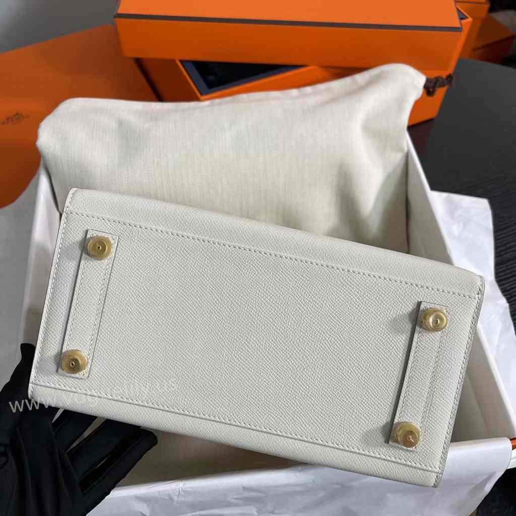 Epsom 25 sellier code:Craie ck10 Epsom 25 sellier code:Craie ck10