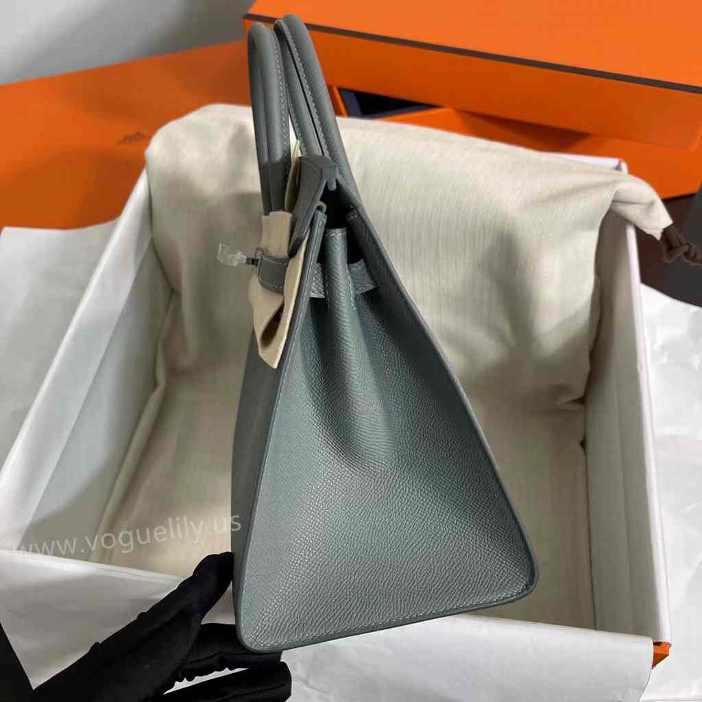 Epsom 25 sellier code:Vert amande 63 Epsom 25 sellier code:Vert amande 63