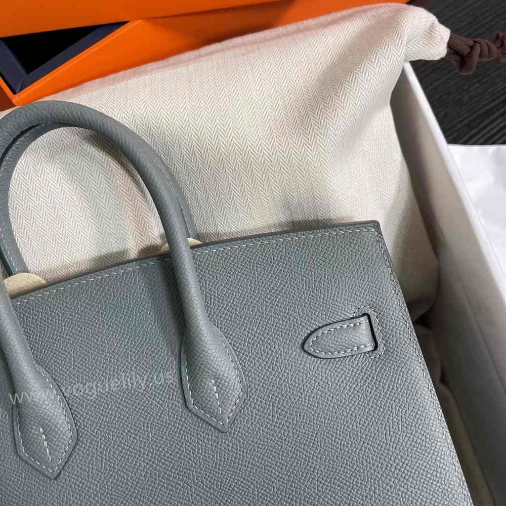 Epsom 25 sellier code:Vert amande 63 Epsom 25 sellier code:Vert amande 63