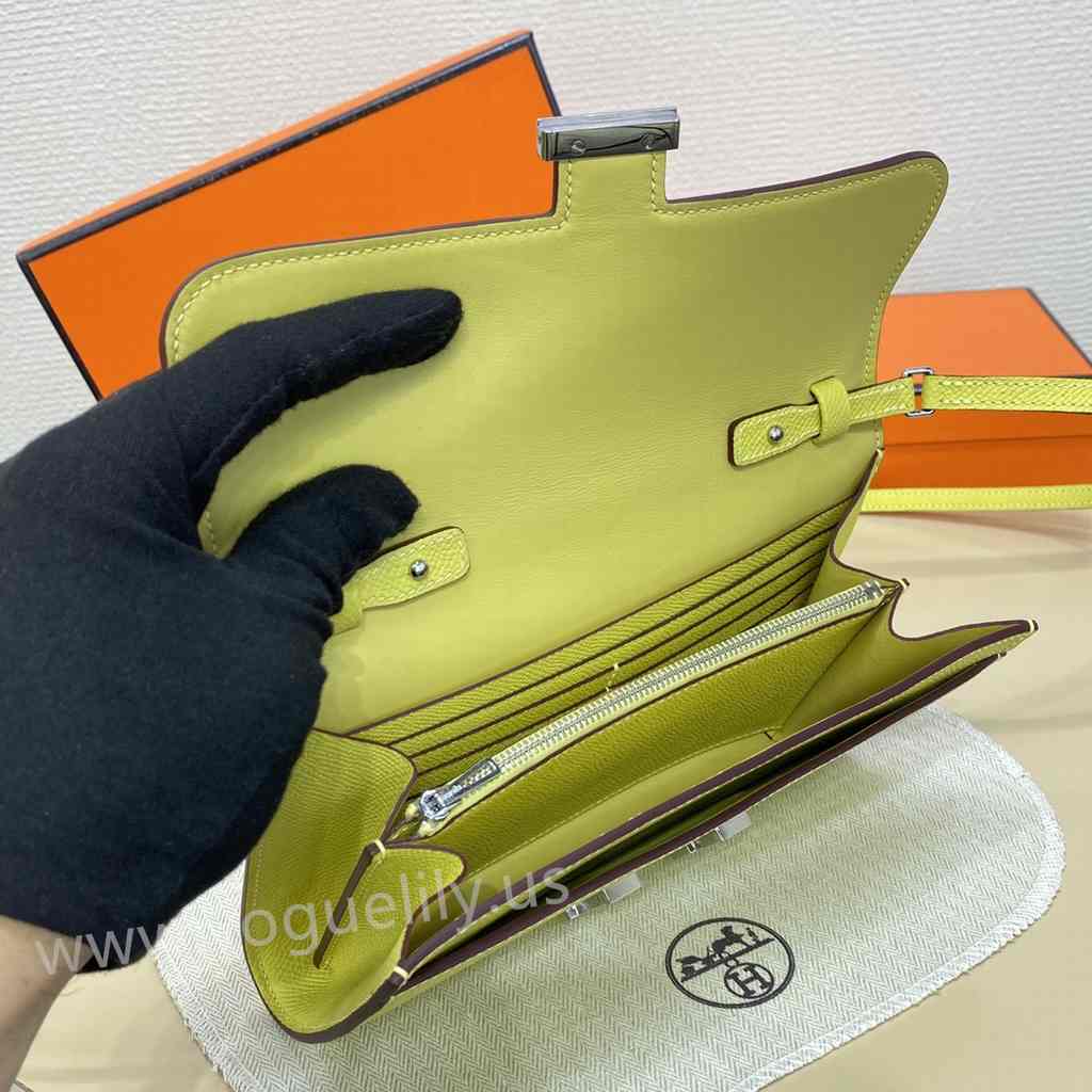 Clutch Epsom 21 Clutch Epsom 21