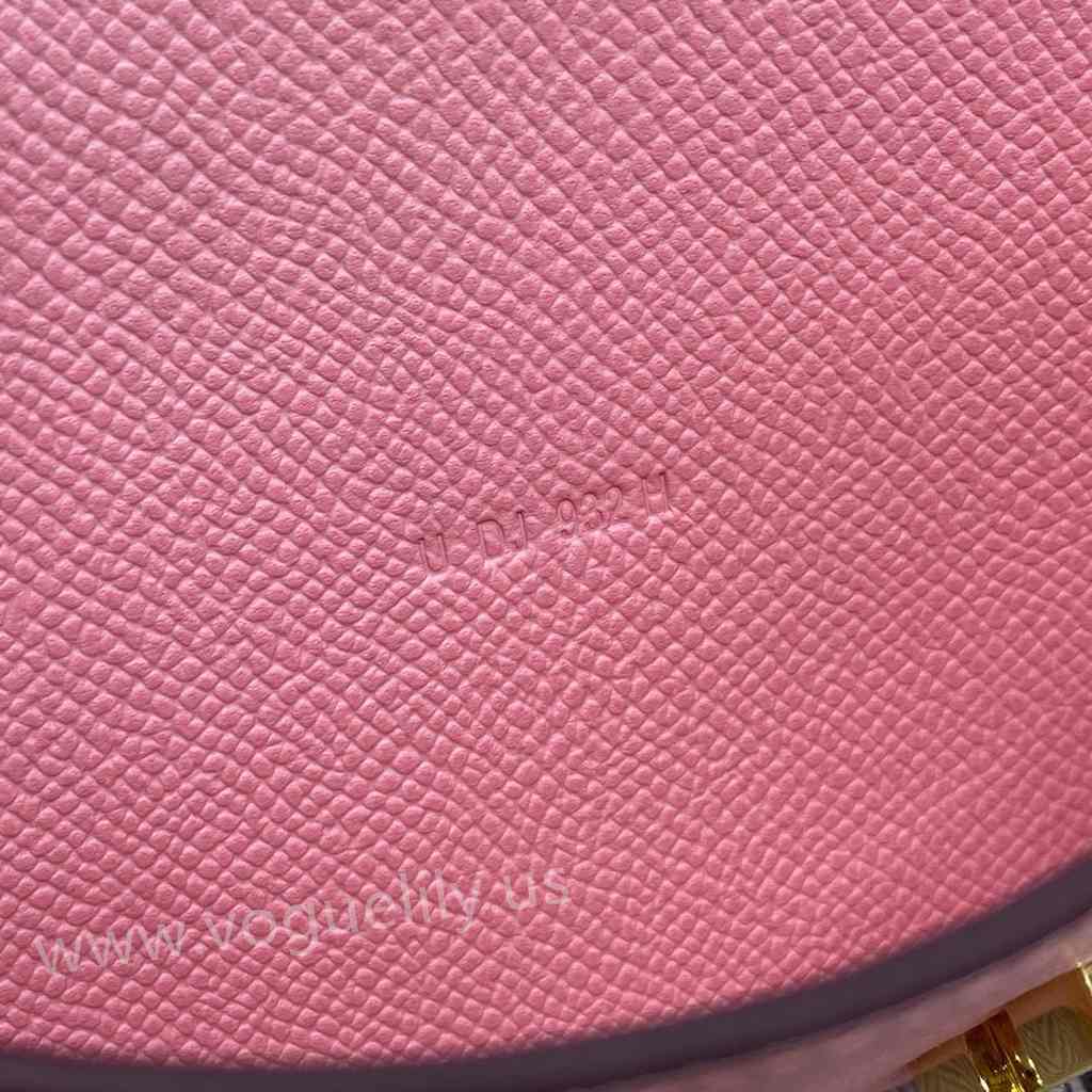 Clutch Epsom 21 Clutch Epsom 21
