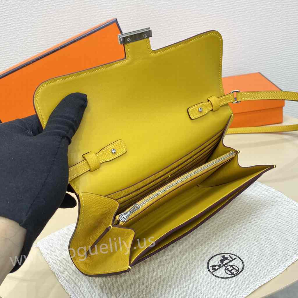 Clutch Epsom 21 Clutch Epsom 21