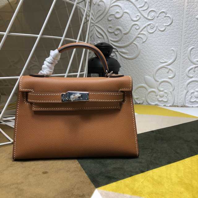 Mini II Epsom 19