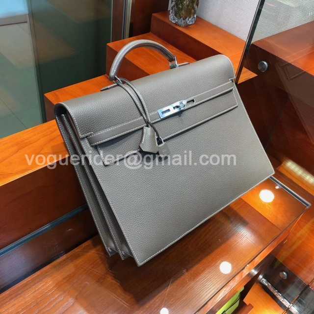 Briefcase Togo 38 code:etoupe 18