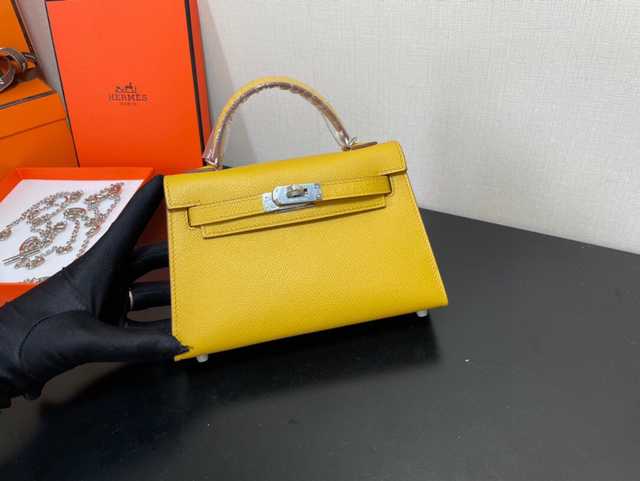 Mini II Epsom 19