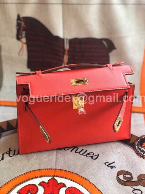 Mini Pochette Swift 22