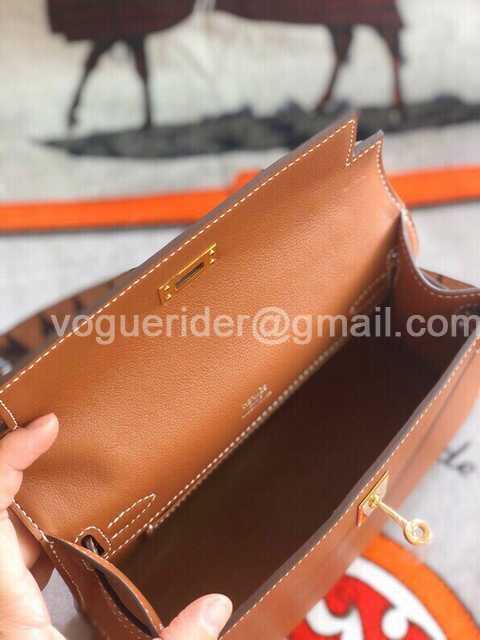 Mini Pochette Swift 22