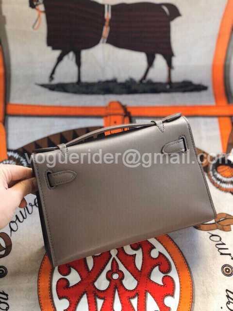 Mini Pochette Swift 22