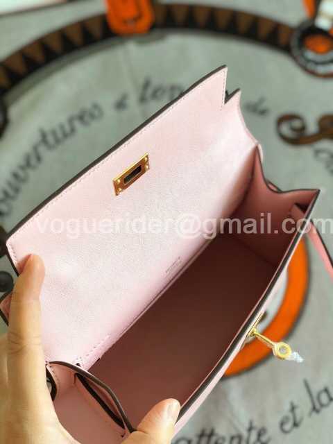 Mini Pochette Swift 22