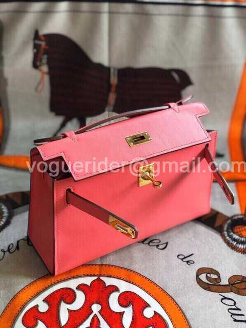 Mini Pochette Swift 22