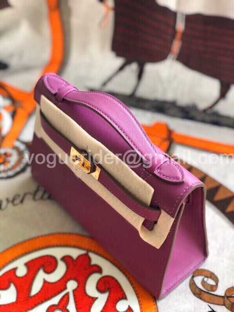 Mini Pochette Swift 22