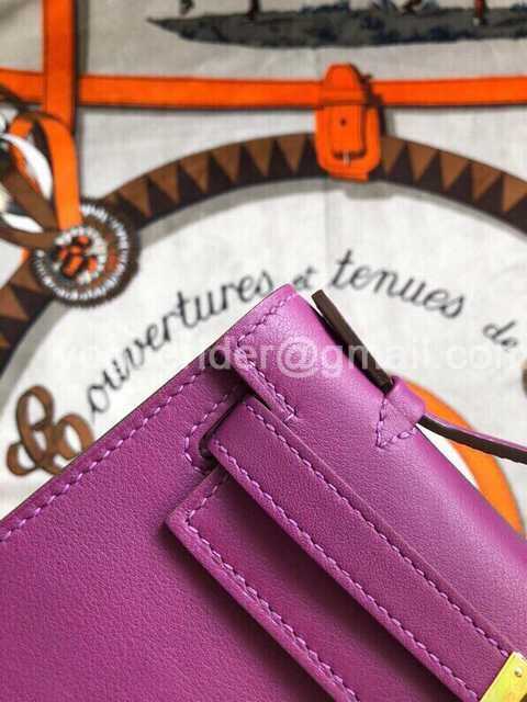 Mini Pochette Swift 22