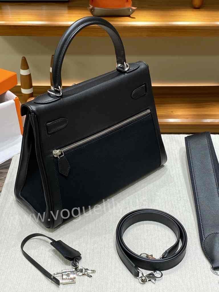 Lakis 28 Swift/Canvas 2024