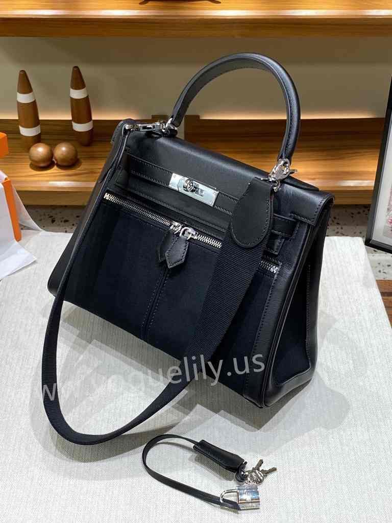 Lakis 28 Swift/Canvas 2024