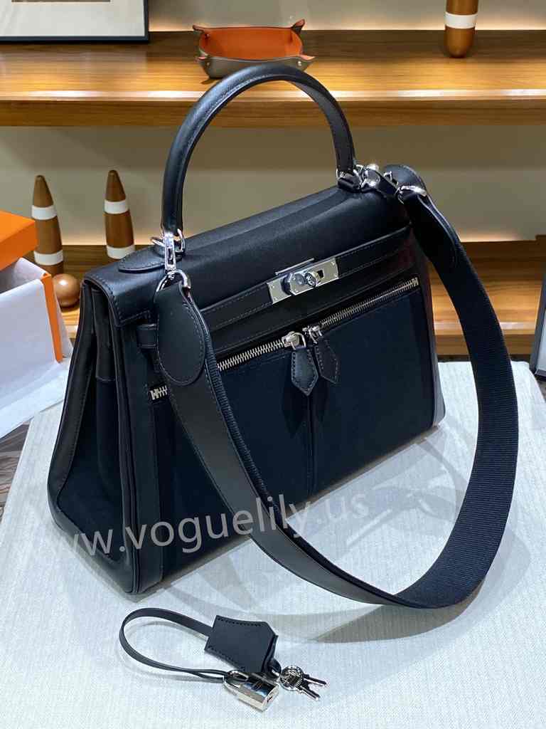 Lakis 32 Swift/Canvas 2024