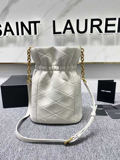 686310 YSL Le Maillon 10