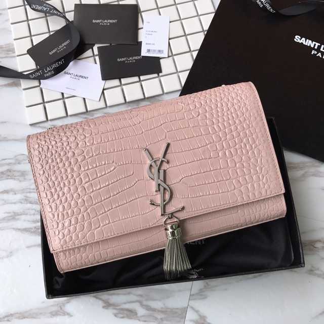 377829 Kate Tassel 24