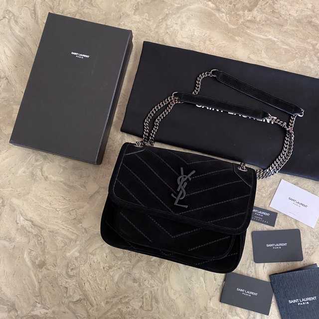 498892 Niki 22 Velvet