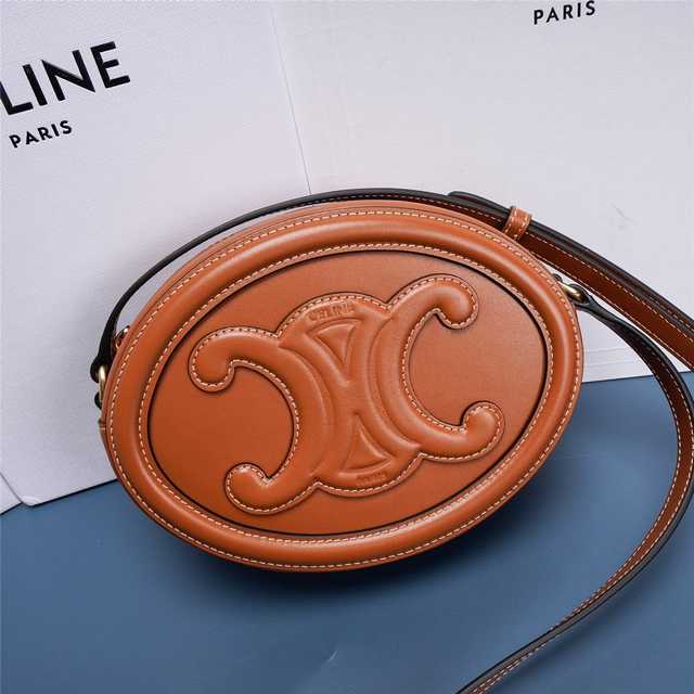 198604 Cuir Triomphe 20