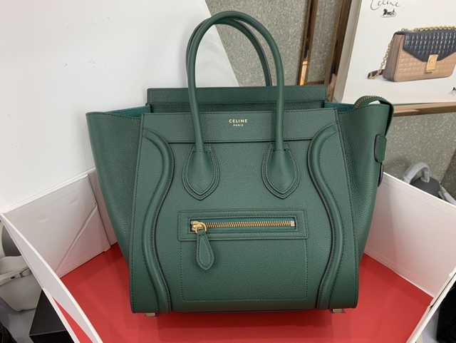167793 Luggage 26