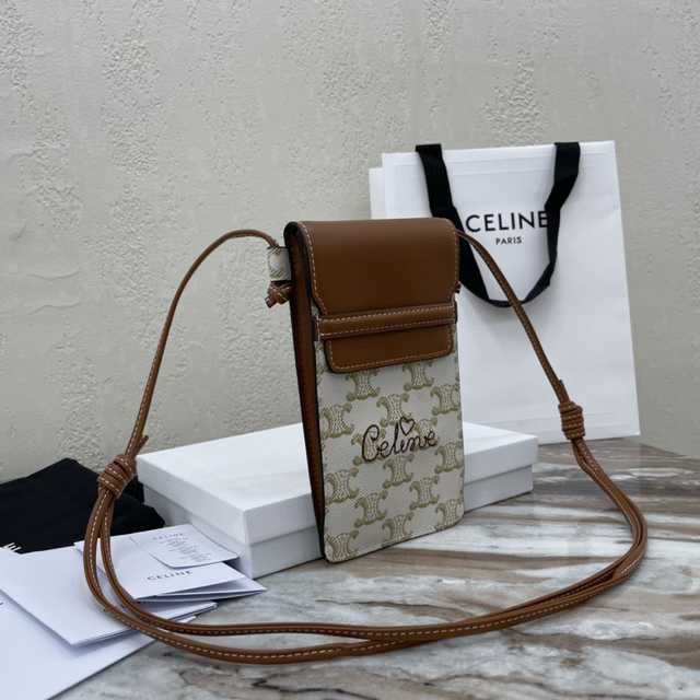 10G332 Triomphe Phone Bag 18