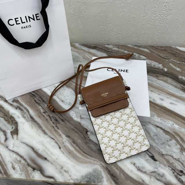 10G332 Triomphe Phone Bag 18