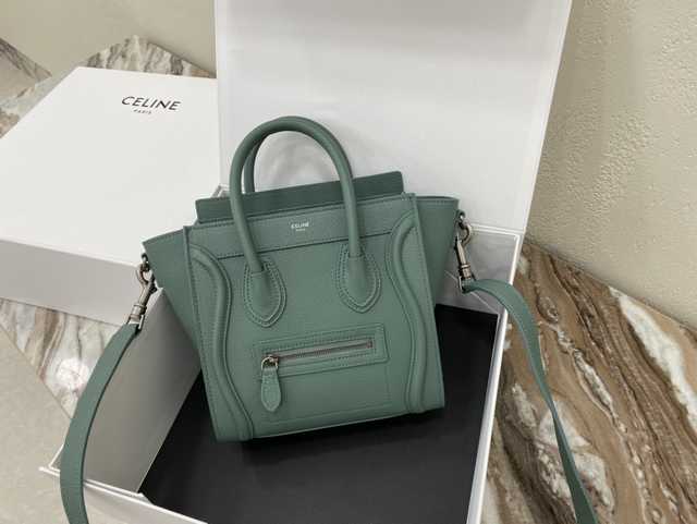 168243 Luggage 20