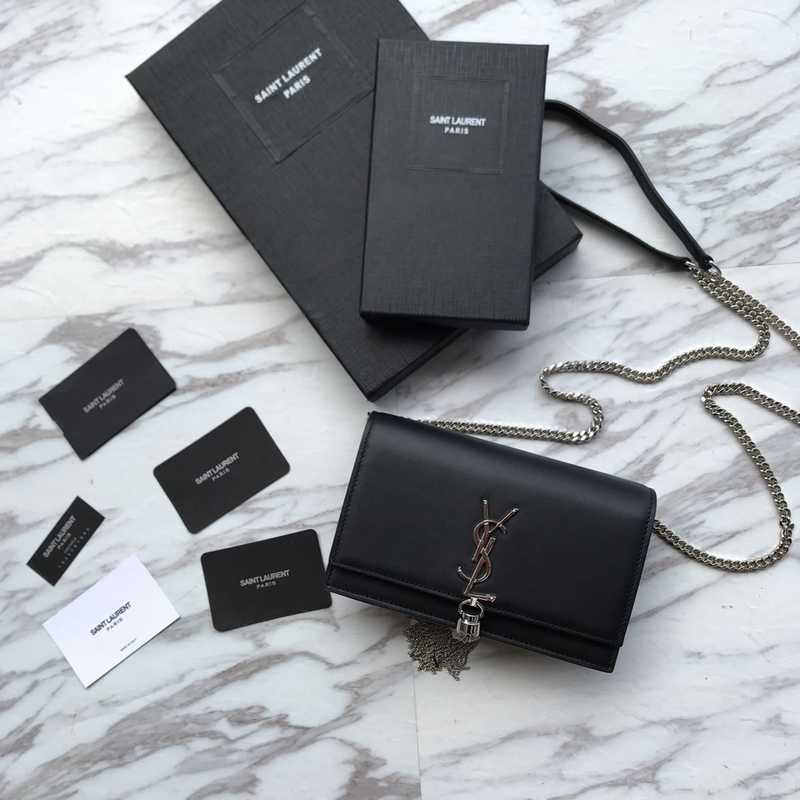 354122 Tassel Bag 19