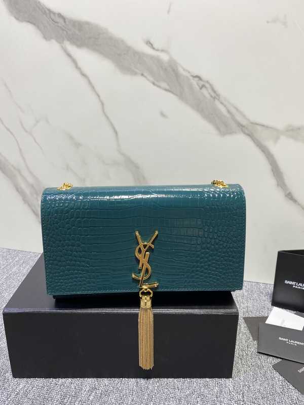 377829 Kate Tassel 24