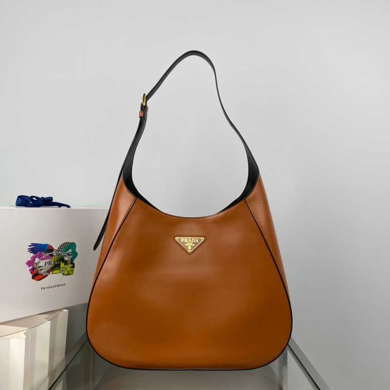 1BC181 Prada 40