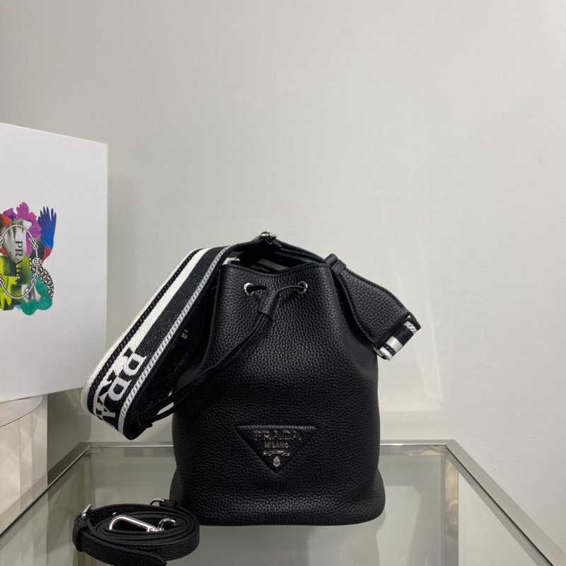 1BE060 Prada 25